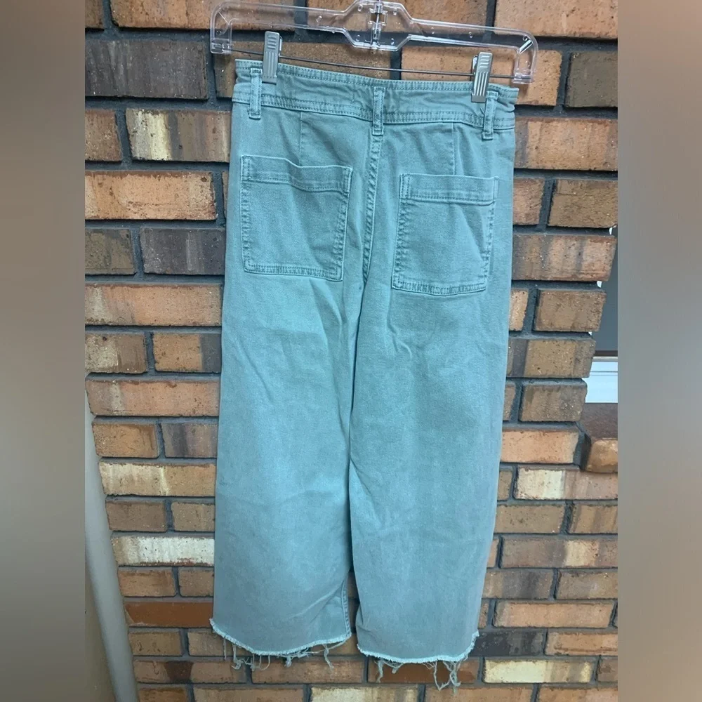 Zara chic greenish